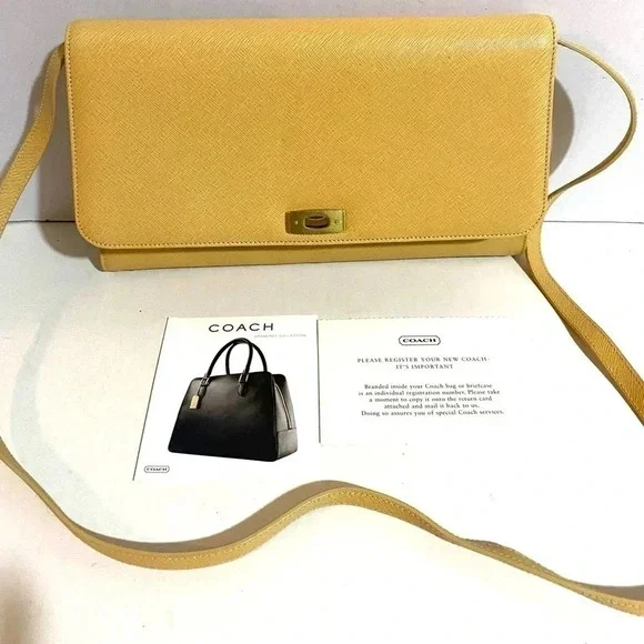 Coach beige saffiano leather crossbody handbag - Picture 6 of 12